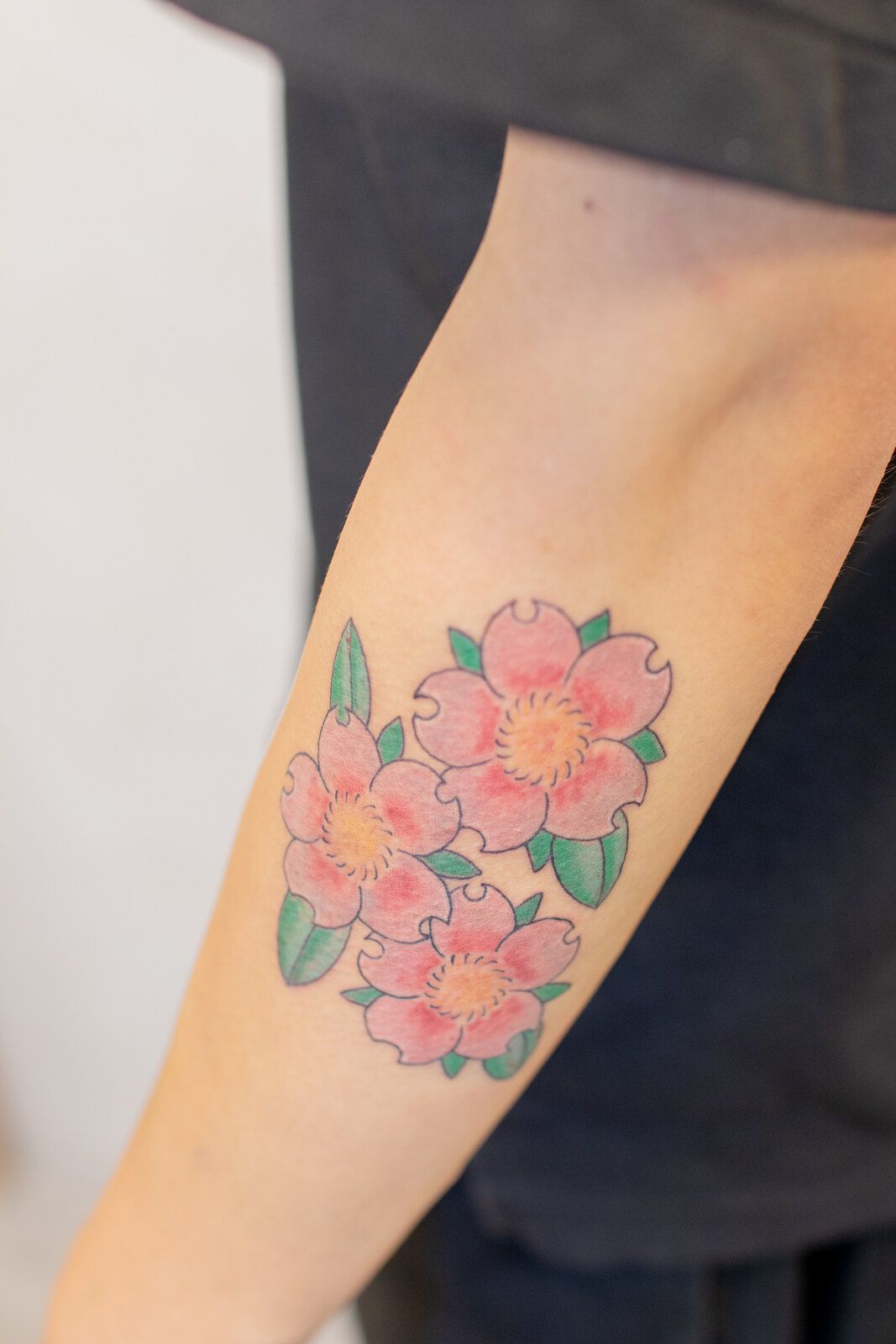 ピンクとブルーの花束（前腕）